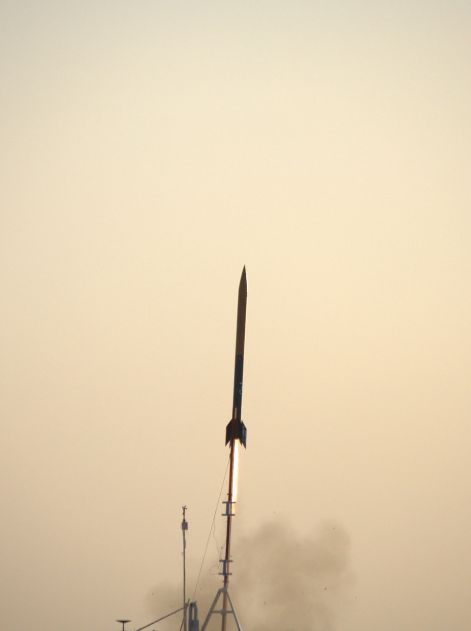 千葉工業大学のチーム、洋上よりロケット発射！ | 株式会社